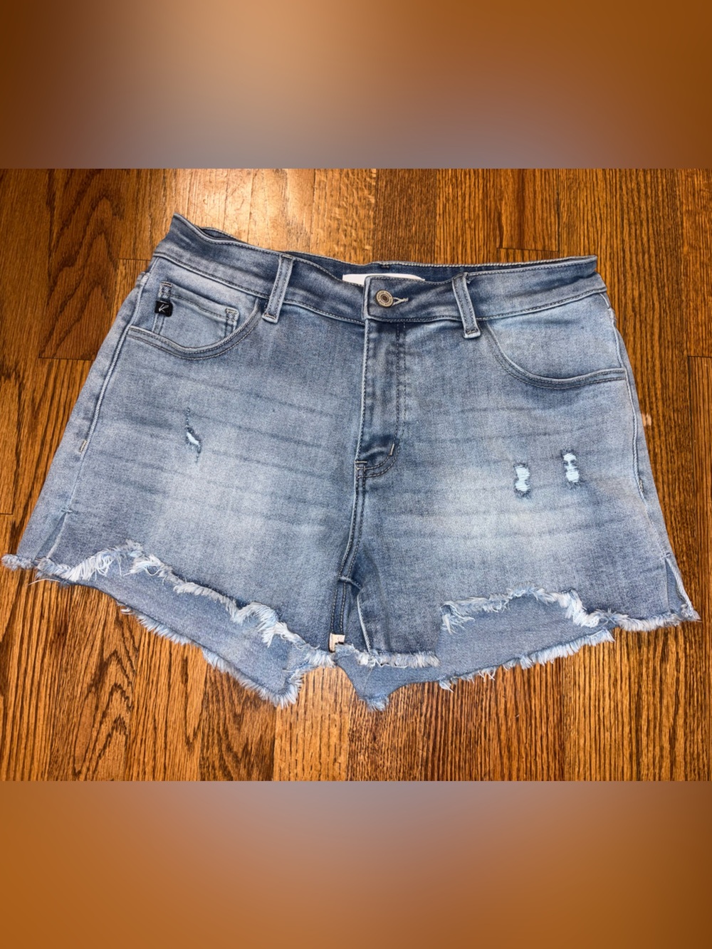 KanCan Estilo Light Blue High Rise Distressed Denim Shorts Sz 11